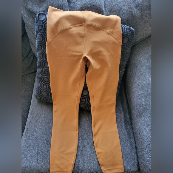 Lululemon leggings - Picture 4 of 6